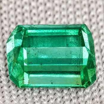 7x5 mm Octagon {1.78ct} Lustrous Natural Brilliant Zambian Green Emerald [SI]