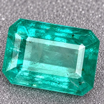 7x5 mm Octagon {0.90ct} Lustrous Natural Brilliant Zambian Green Emerald [SI]