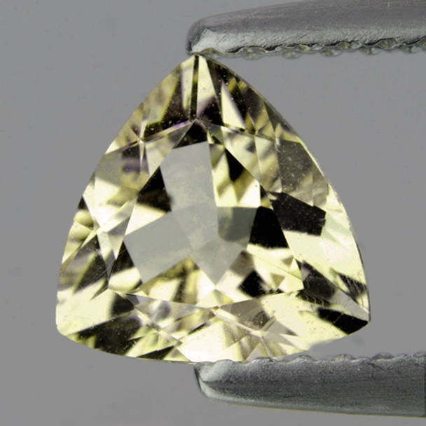 7.00 mm Trillion 0.67ct AAA Fire Luster Natural Light Yellow Beryl 'Heliodor' [Flawless-VVS]