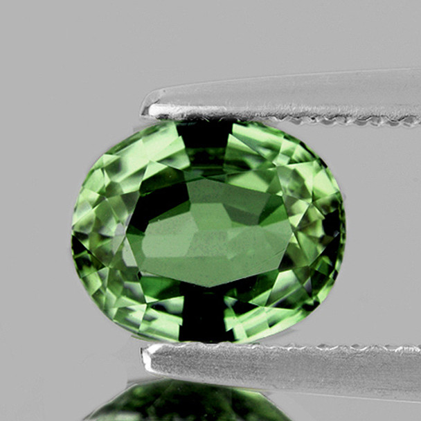 6.5x5 mm Oval 0.90ct Brilliant Natural Madagascar Green Sapphire [Flawless-VVS]-Free Certificate