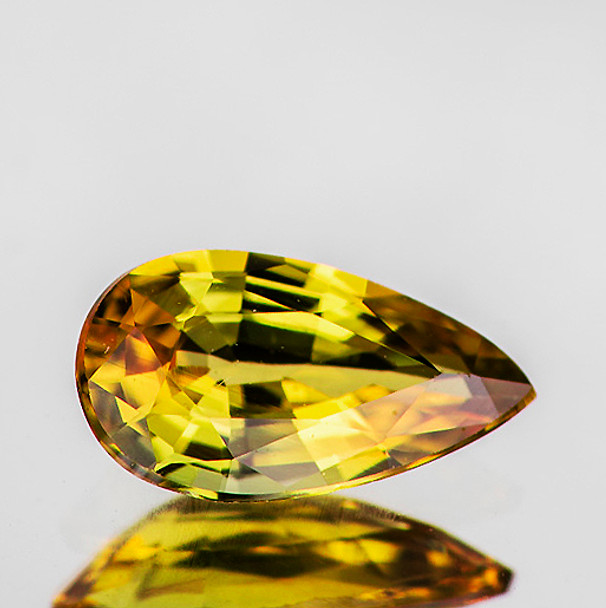 7.5x4 mm Pear 0.63ct Sparkling Natural Madagascar Blue Yellow Sapphire [Flawless-VVS]