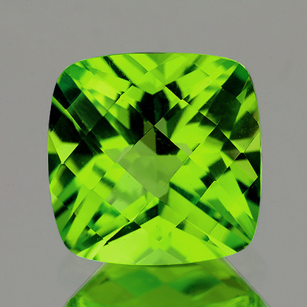 7.80 mm Cushion Checker 1 piece AAA Fire Luster Natural Green Peridot [Flawless-VVS]