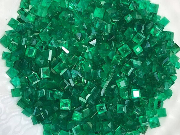 mm Square 90 pieces Natural Sparkling Bright Green Emerald