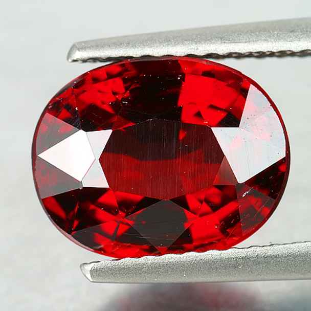 8.5x6.5 mm Oval {2.18cts} Natural Brilliant Mozambique Red Garnet [Flawless-VVS]