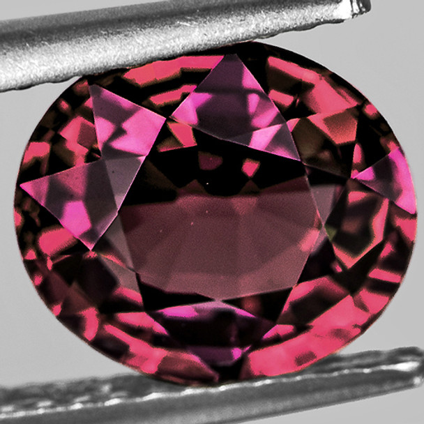 7.5x6.5 mm Oval {1.40ct} Sparkling Natural Intense Red Pink Tourmaline [Flawless-VVS]