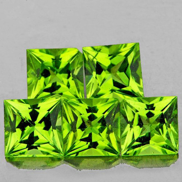 5.00 mm SQUARE 5 PIECES NATURAL BEST GREEN PERIDOT [FLAWLESS-VVS]