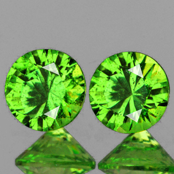 4.20 mm Round 2pcs {0.55ct} Rainbow Sparkles Natural Top Green Demantoid Garnet [VVS-VS]