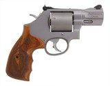 Smith & Wesson 686 Revolver 357 Magnum / 38 Special with Custom Wood Grips and Glass Bead Finish