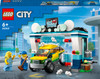 LEGO City Carwash Vehicle Set with Toy Car 2