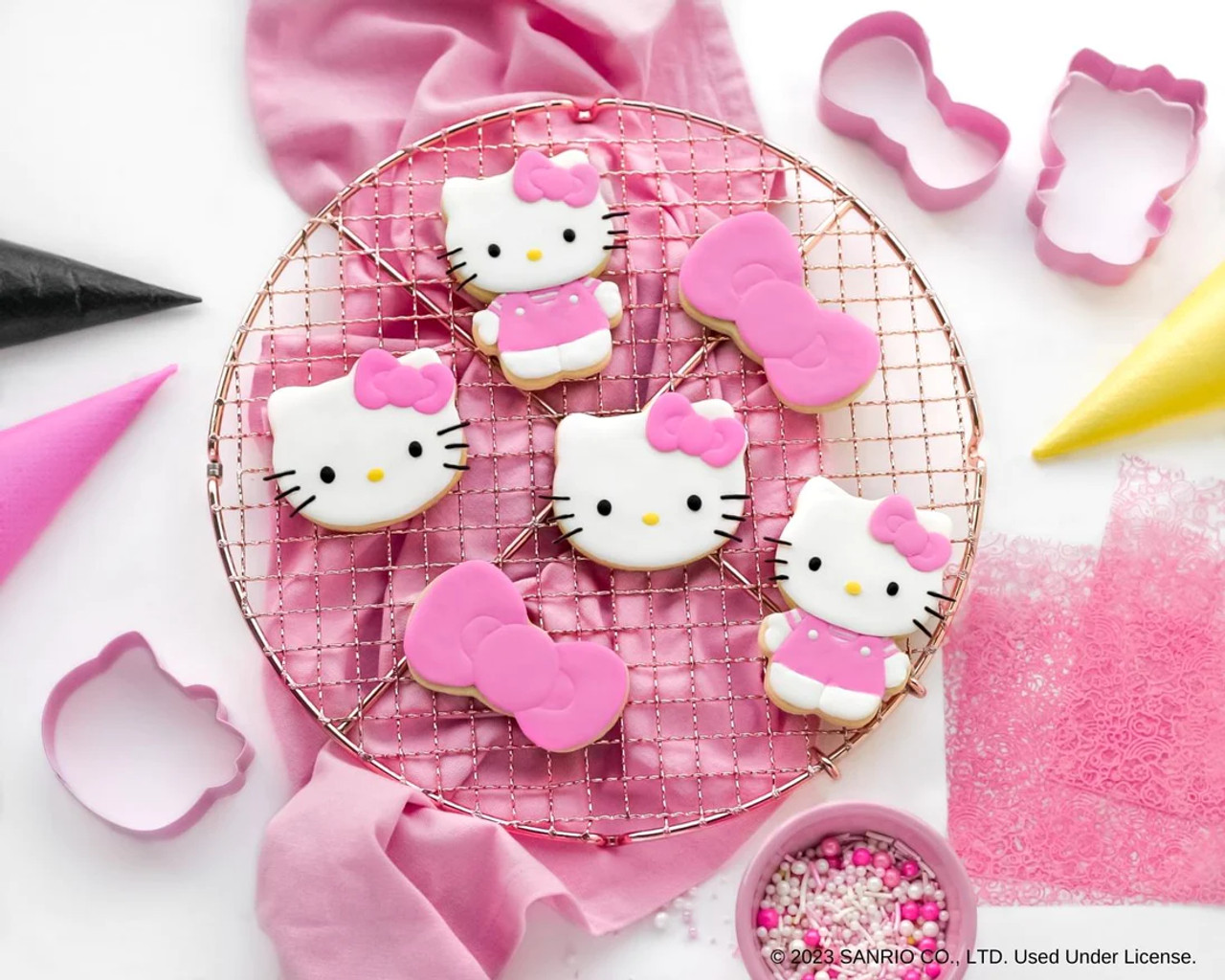 Hello Kitty®Deluxe Cookie Baking Set