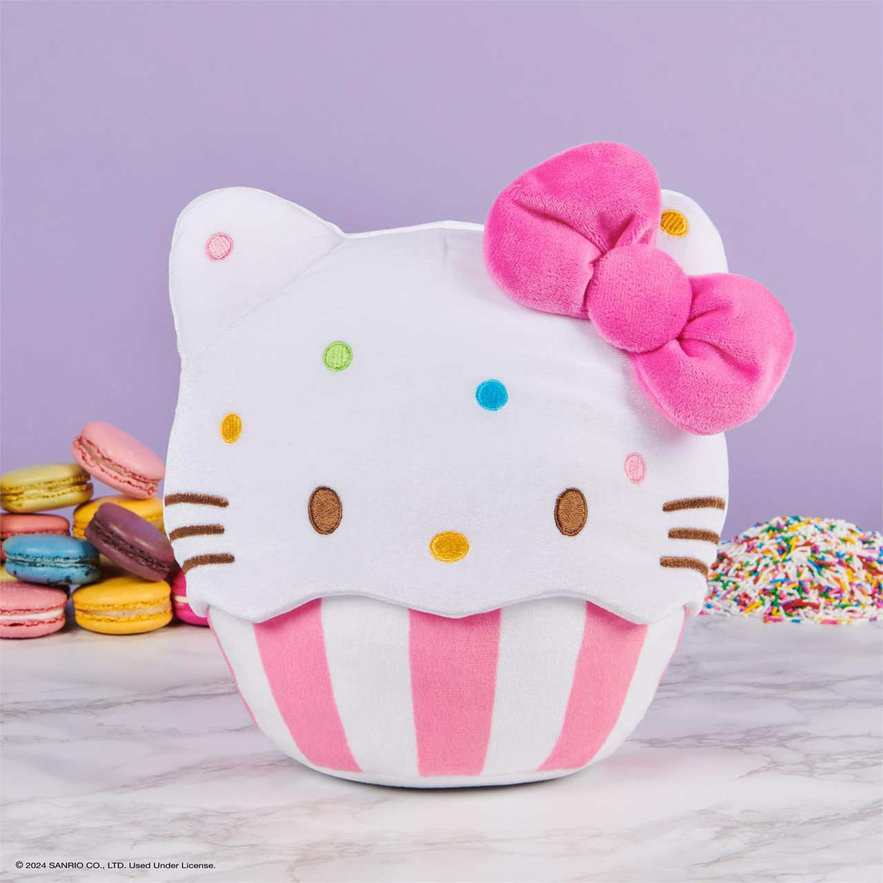 Hello Kitty Cupcake - 8 in 2