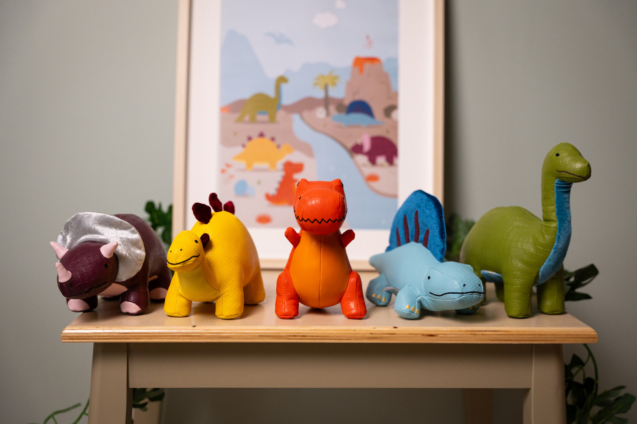Steffy The Stegosaurus - PlayMatters Toys