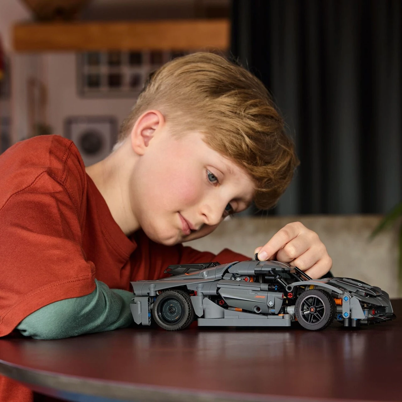 LEGO Technic: Koenigsegg Jesko Absolut Gray Hypercar 4