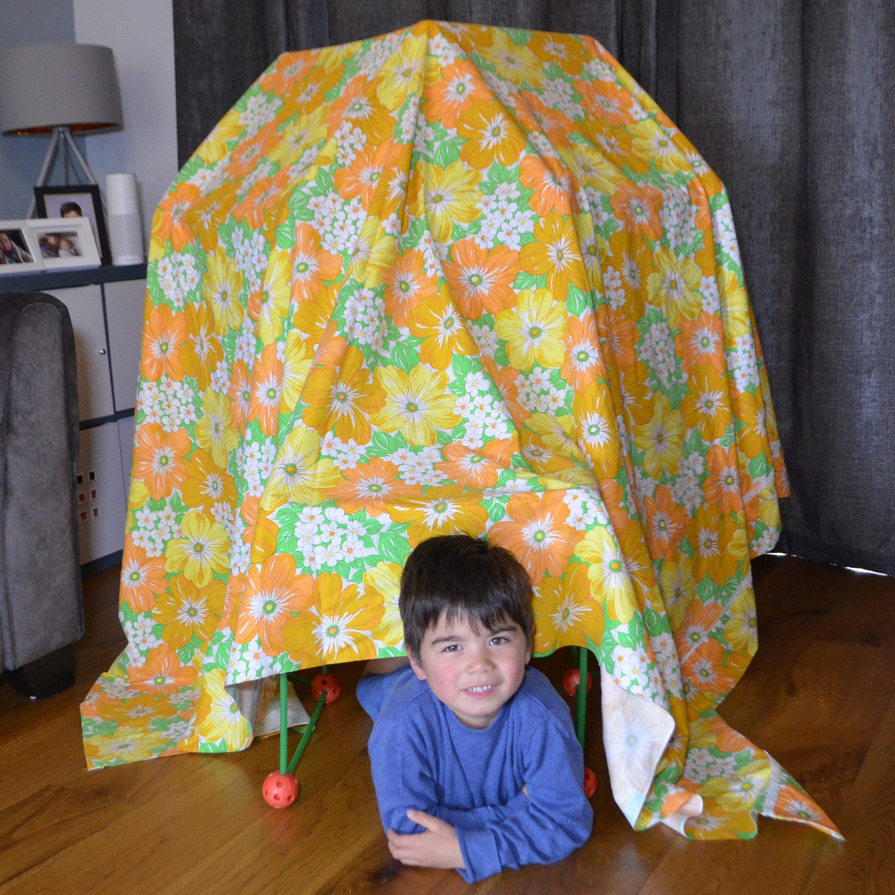 Glow In The Dark Build A Fort