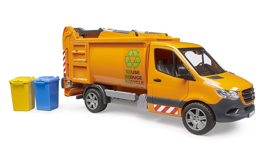 BRUDER ライフガードステーション 62780　MB 送迎車 02670 Mb Sprinter Garbage Service W/ Garbage Cans - PlayMatters Toys