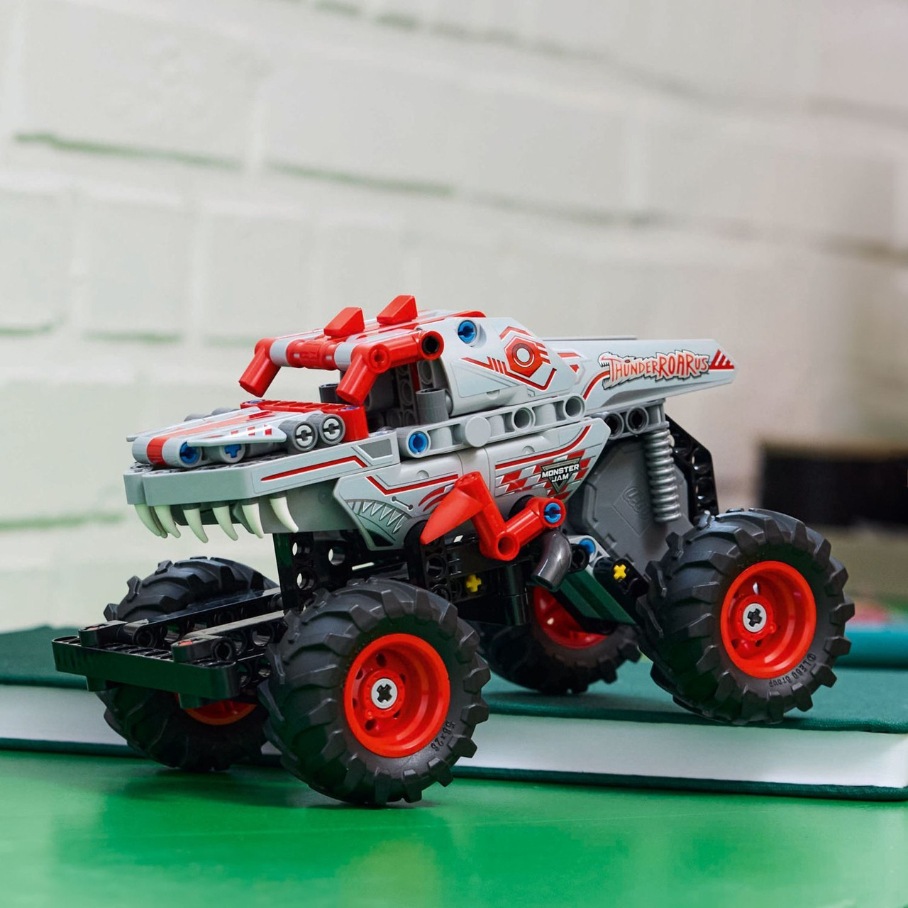 LEGO Technic: Monster Jam™ ThunderROARus™ Pull-Back 5