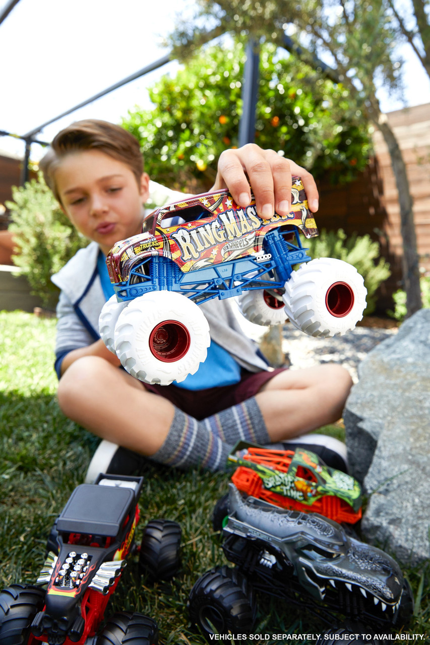 Hot Wheels Monster Trucks Oversized  (assorted) 4