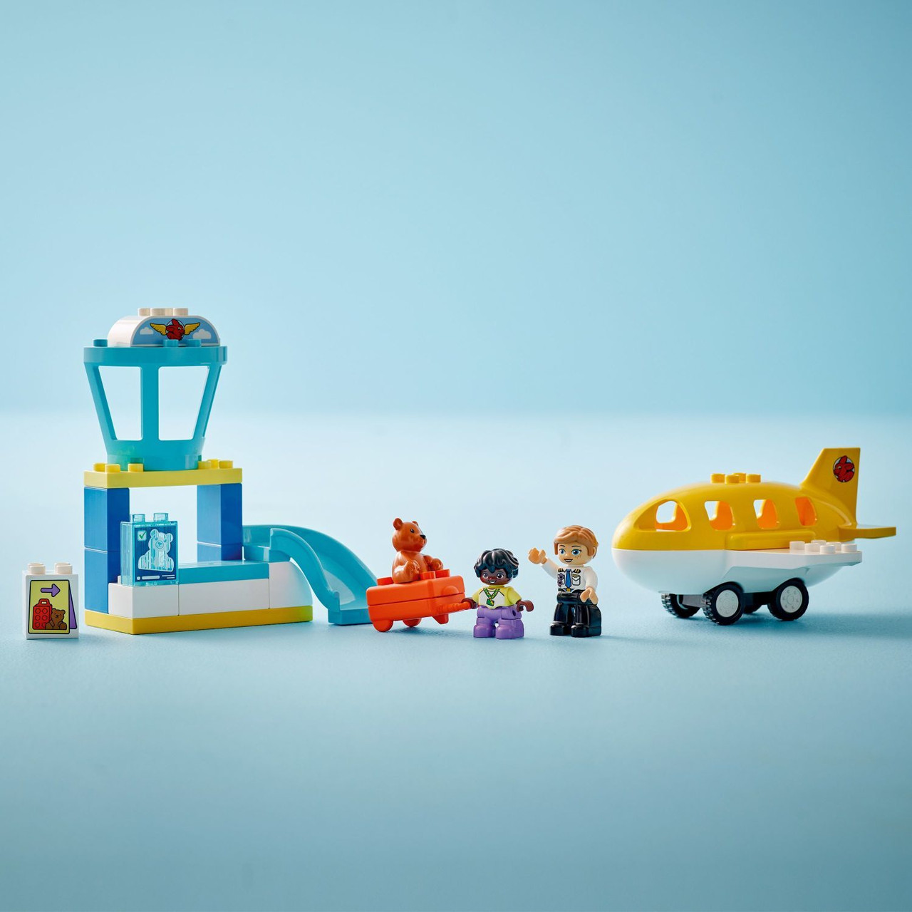 LEGO DUPLO: First Time at the Airport 5