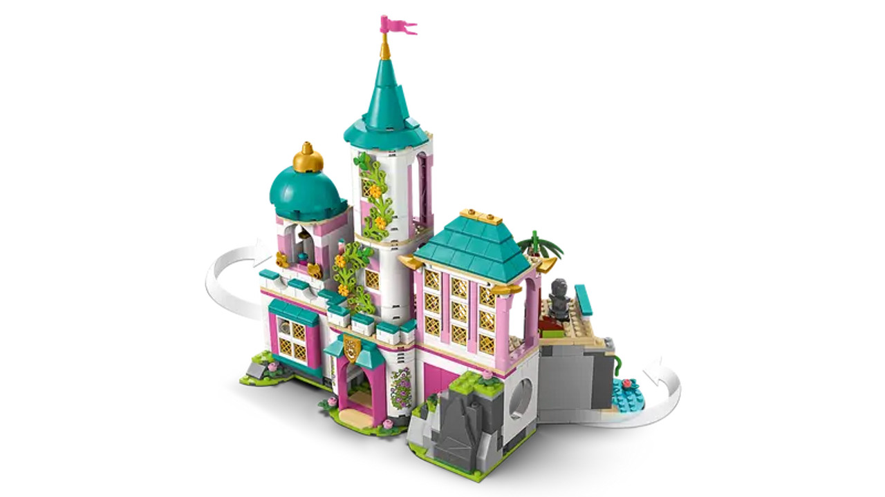 Princess Castle And Royal Pets