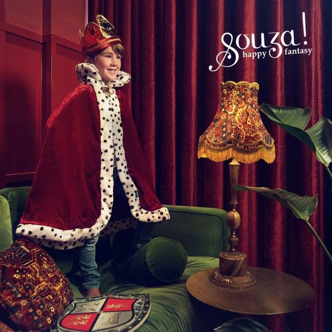 Souza King Louis Cloak, size 4/8 5