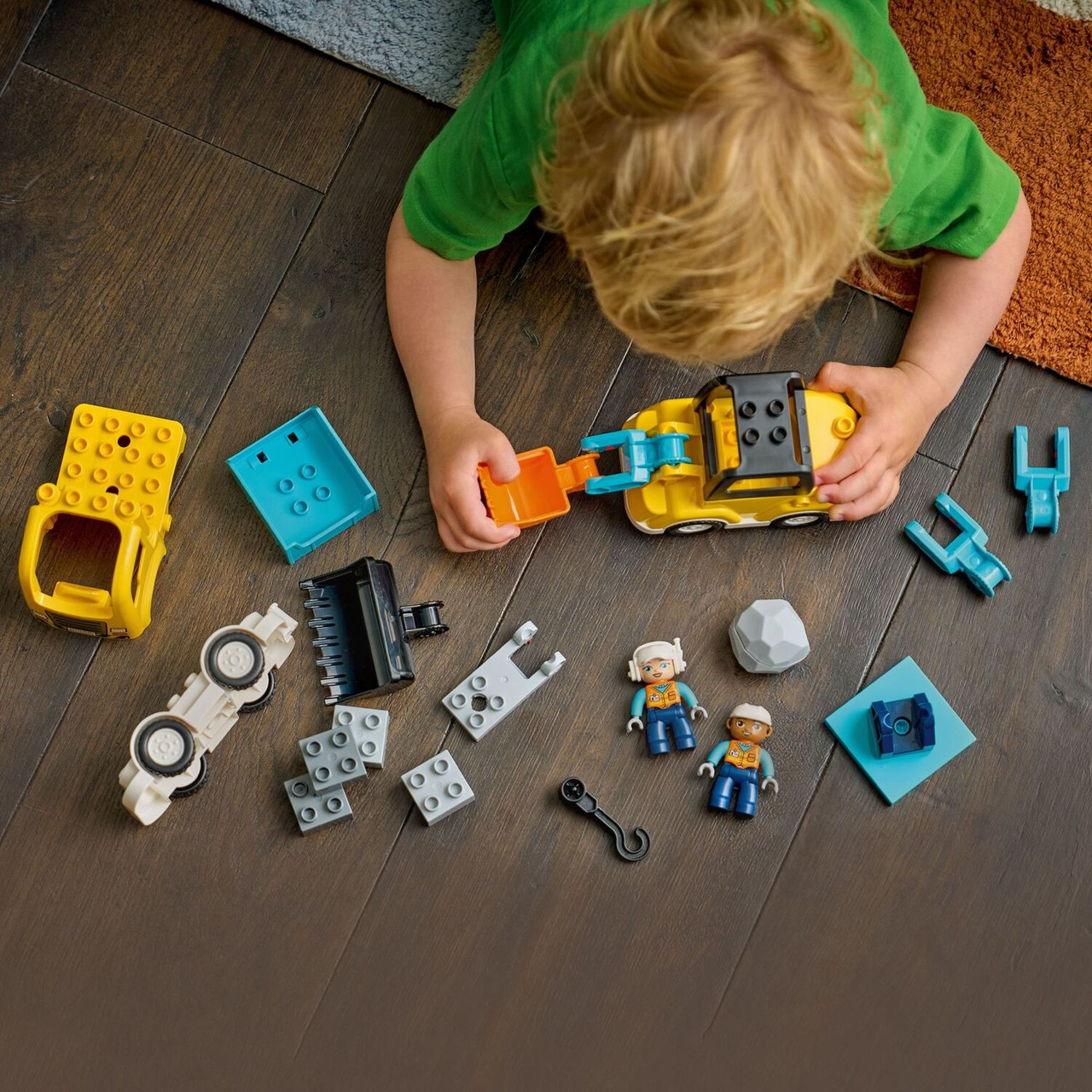 LEGO DUPLO Town: 3 in 1 Construction Vehicles 4