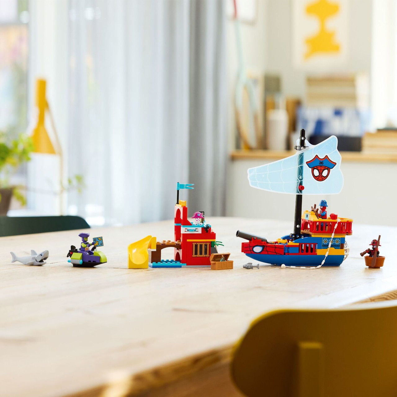 LEGO Spidey: Team Spidey Pirate Ship 5