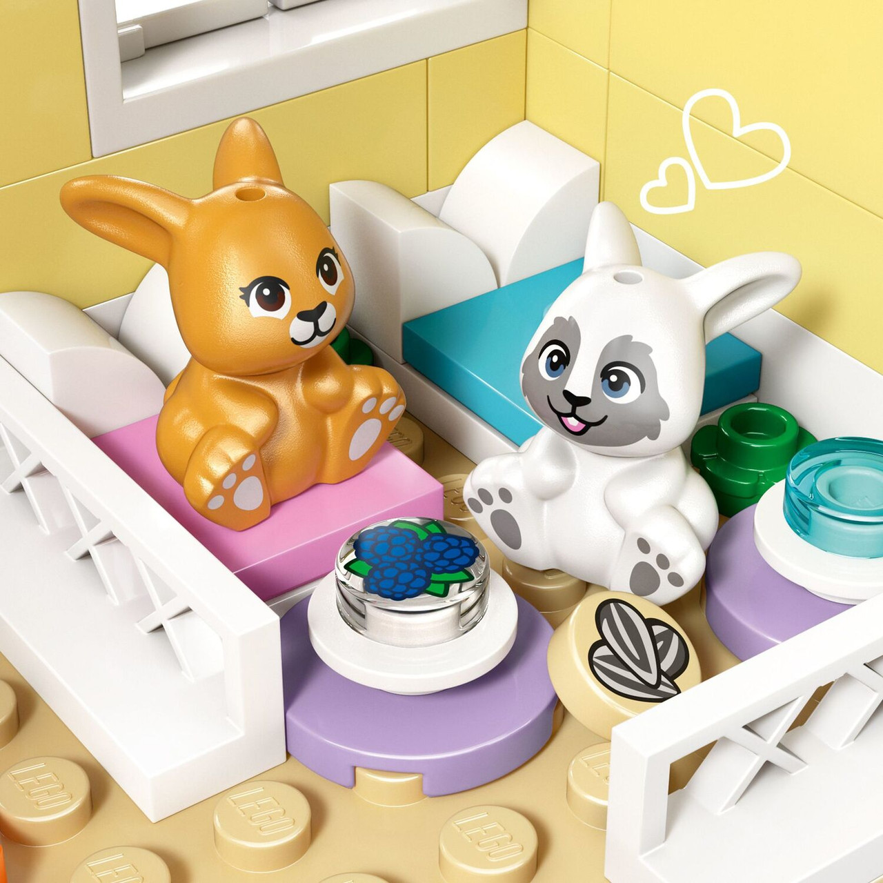 LEGO Friends: Heartlake City Bunny Hotel 4