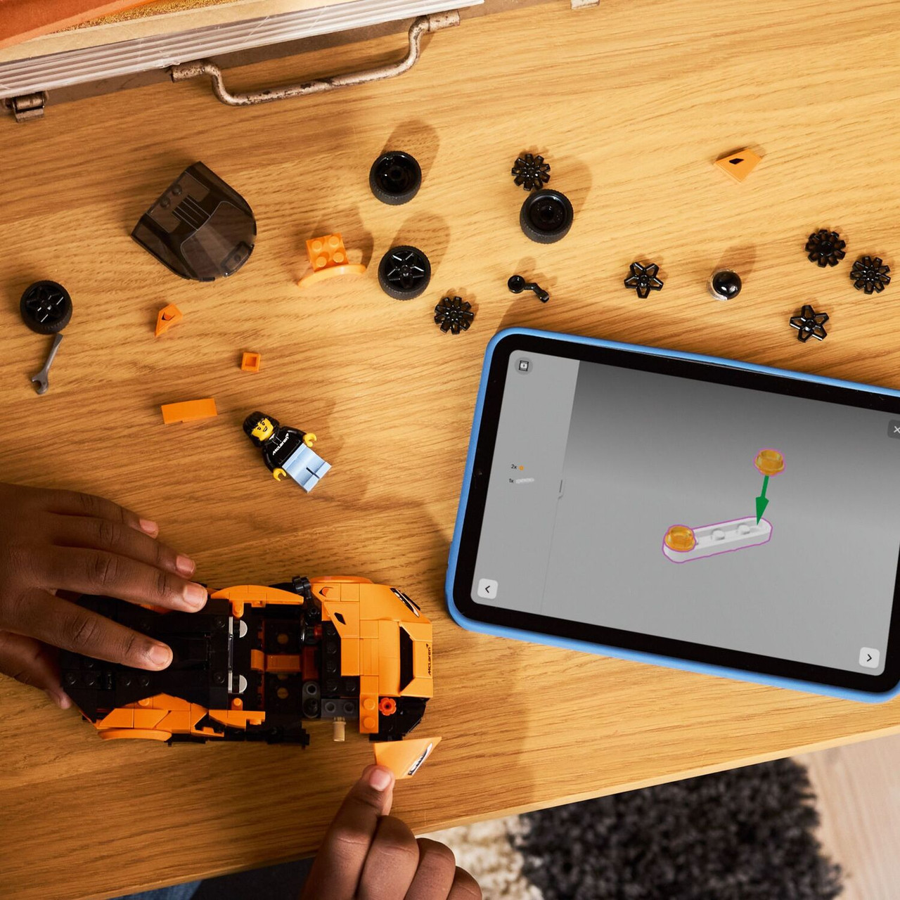 LEGO Speed Champions: McLaren W1 3