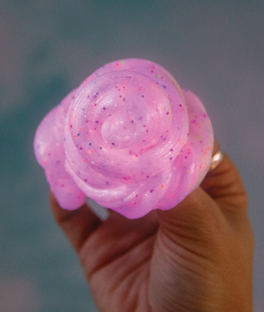 Enchanting Unicorn Glow-in-the-Dark Putty 4\" Tin 1