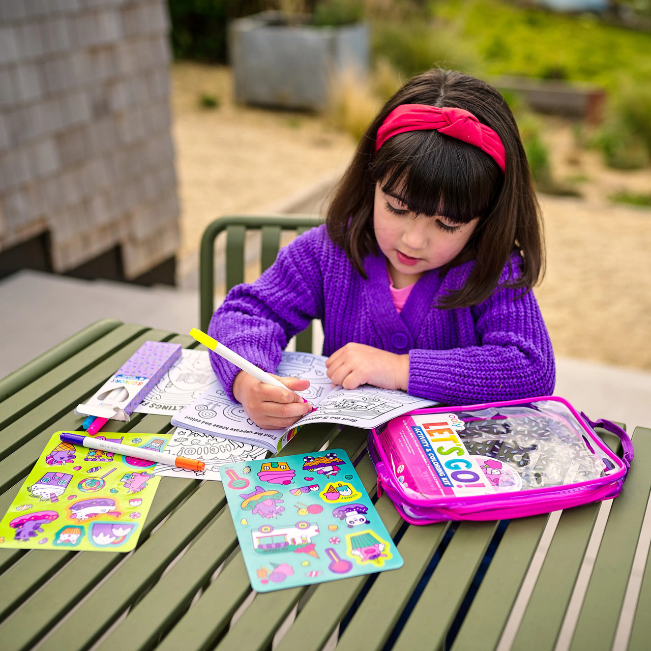 Let's Go! Activity & Coloring Kit - Unicorn Candy Town 5