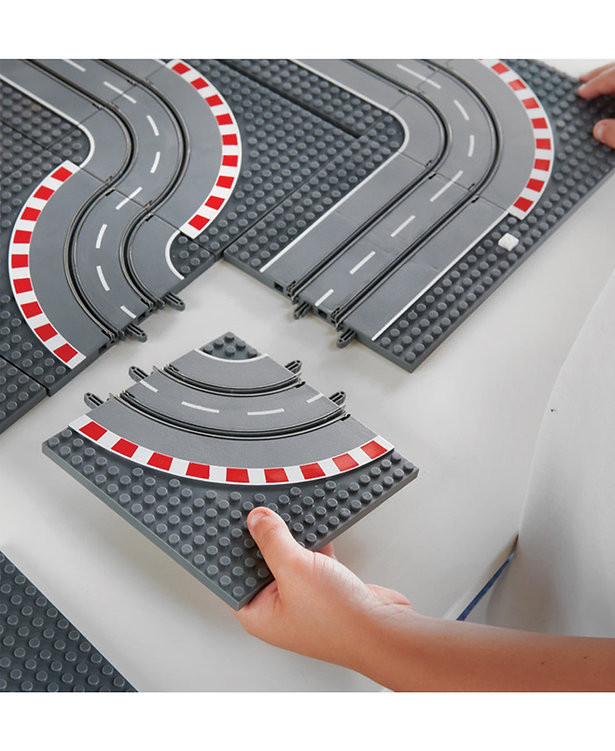 Turbo City Large Track With 2 Bugatti Cars