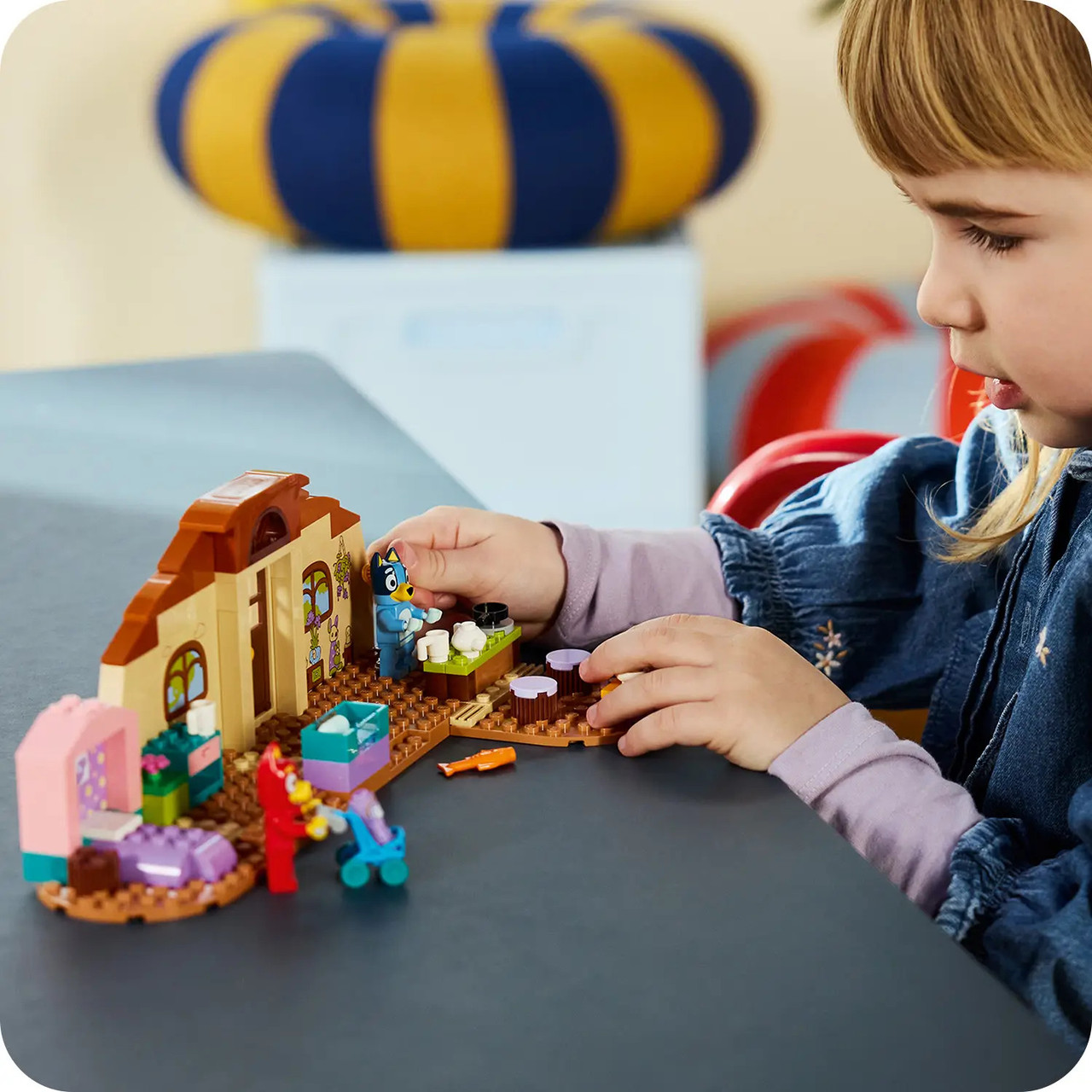 LEGO® Bluey School with Rusty and Bluey 5