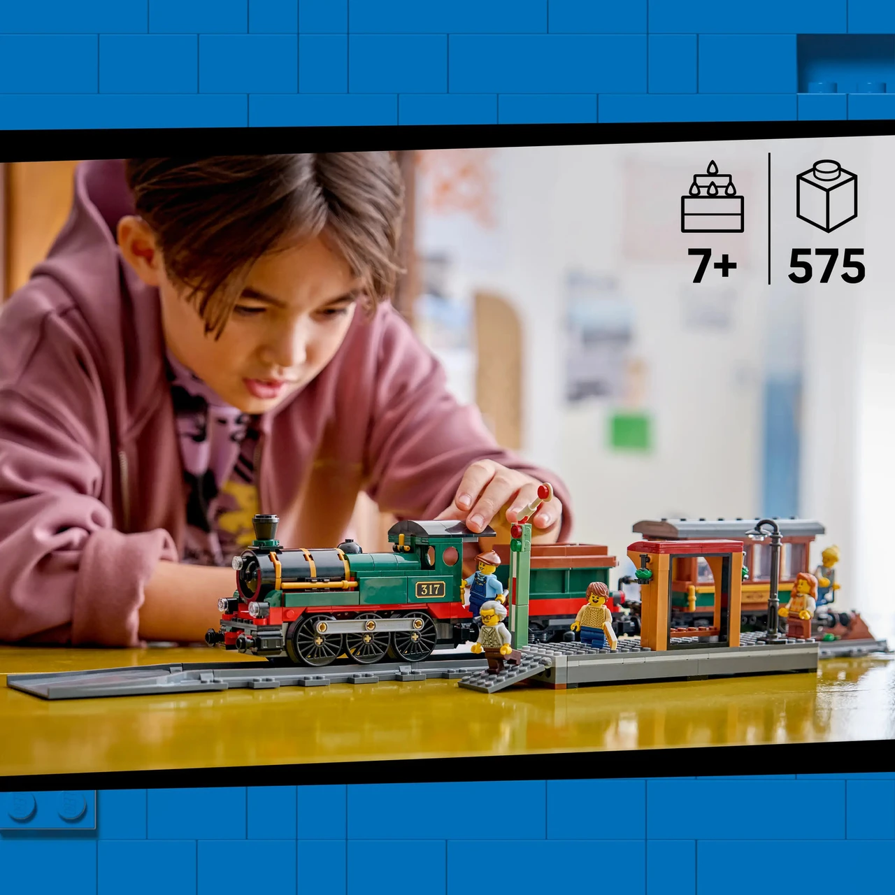 LEGO® City Vintage Steam Train 4