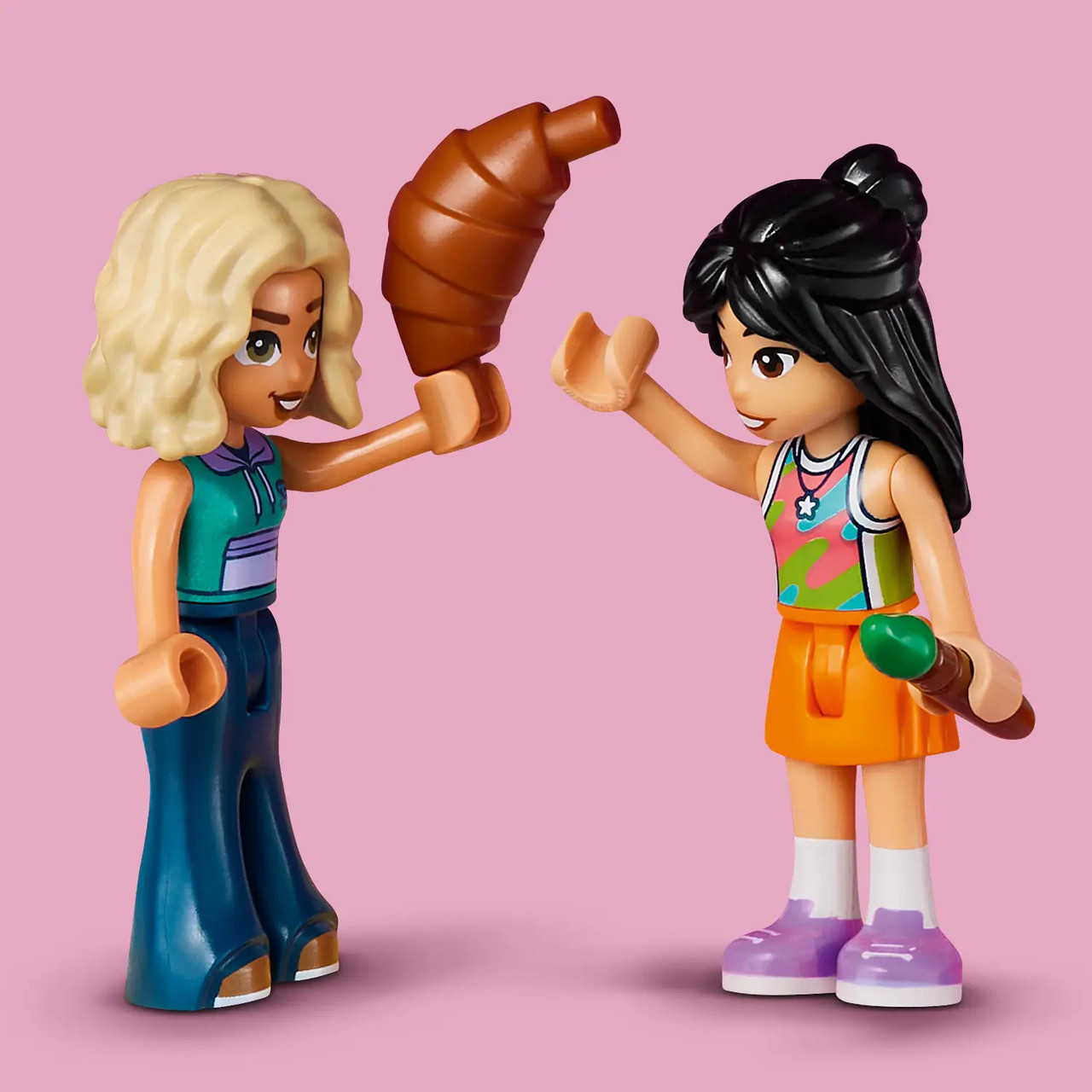LEGO® Friends Creative Dollhouse Suitcase 5