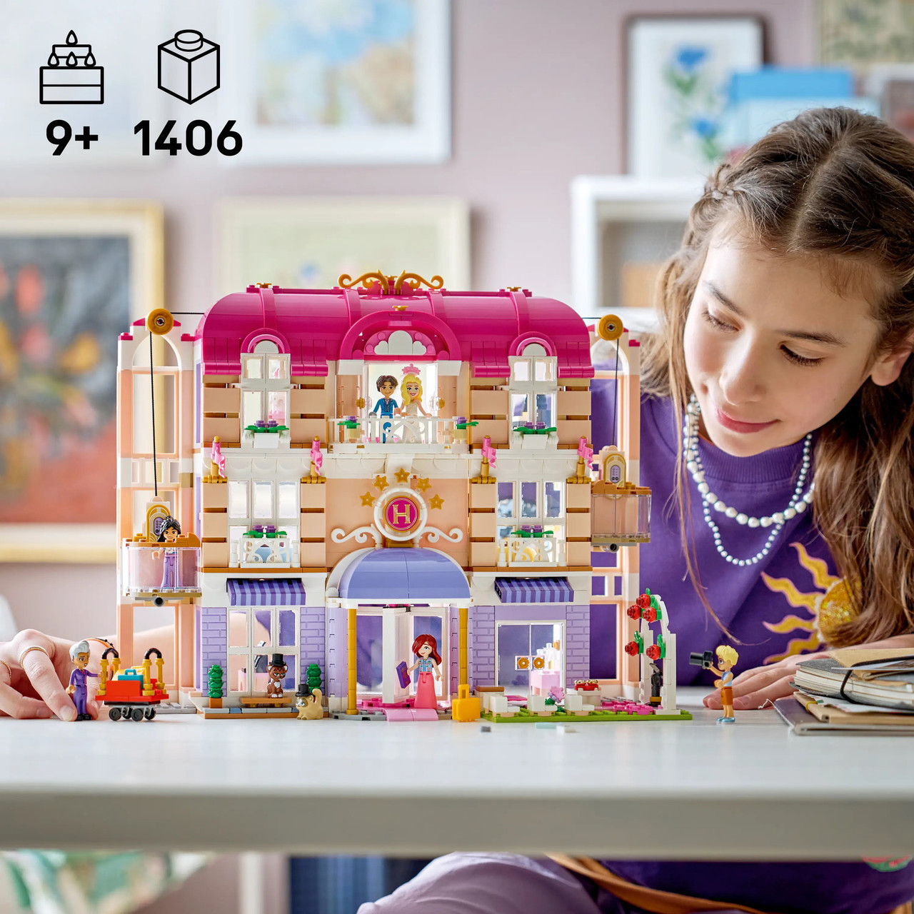 LEGO® Friends Heartlake City Grand Hotel 4