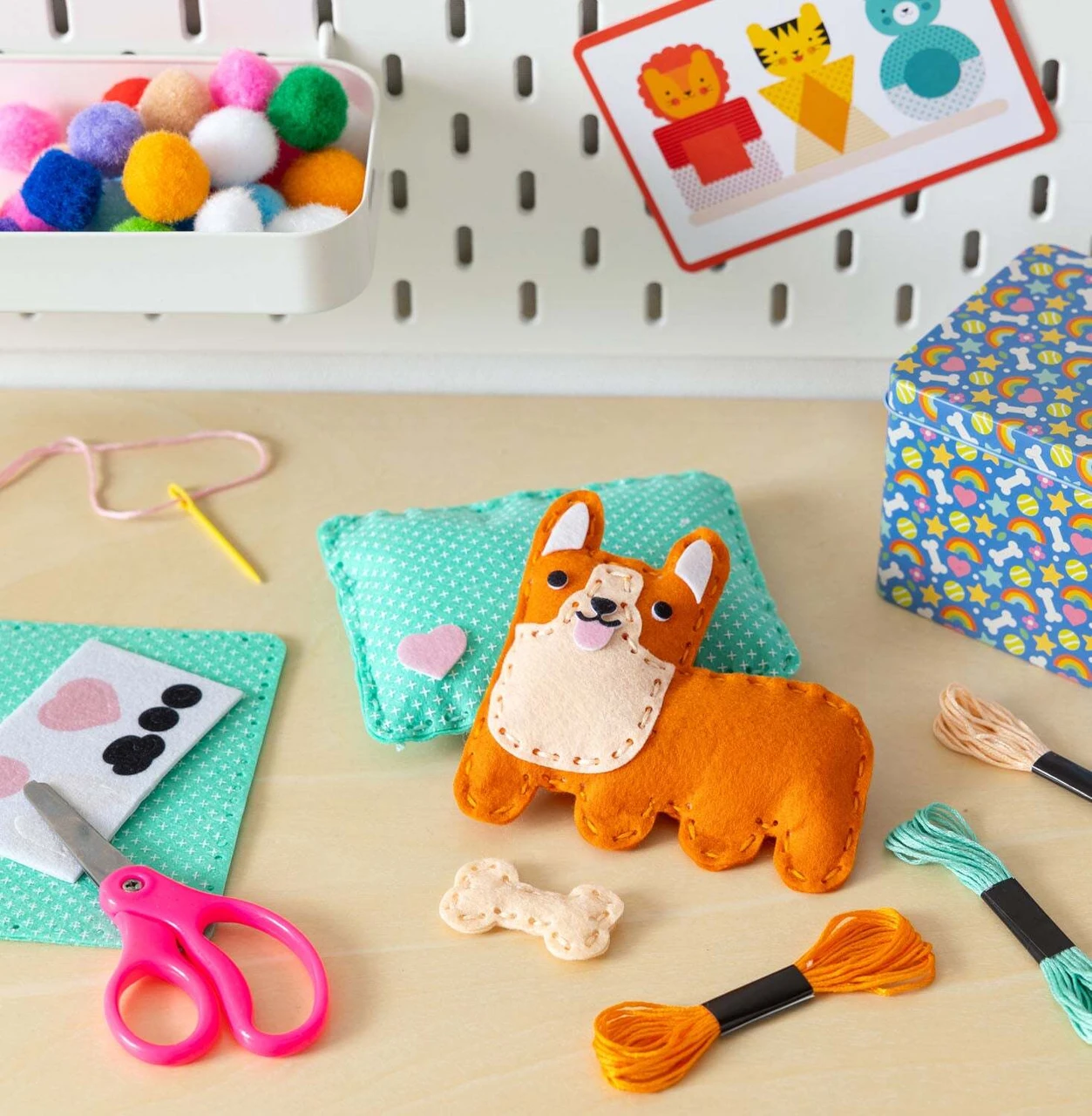 Petit Collage Mini Craft Kit: Pocket Corgi 3