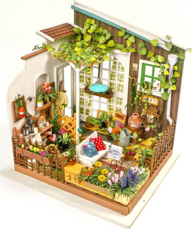 DIY Dollhouse Miniature - Miller's Garden 1