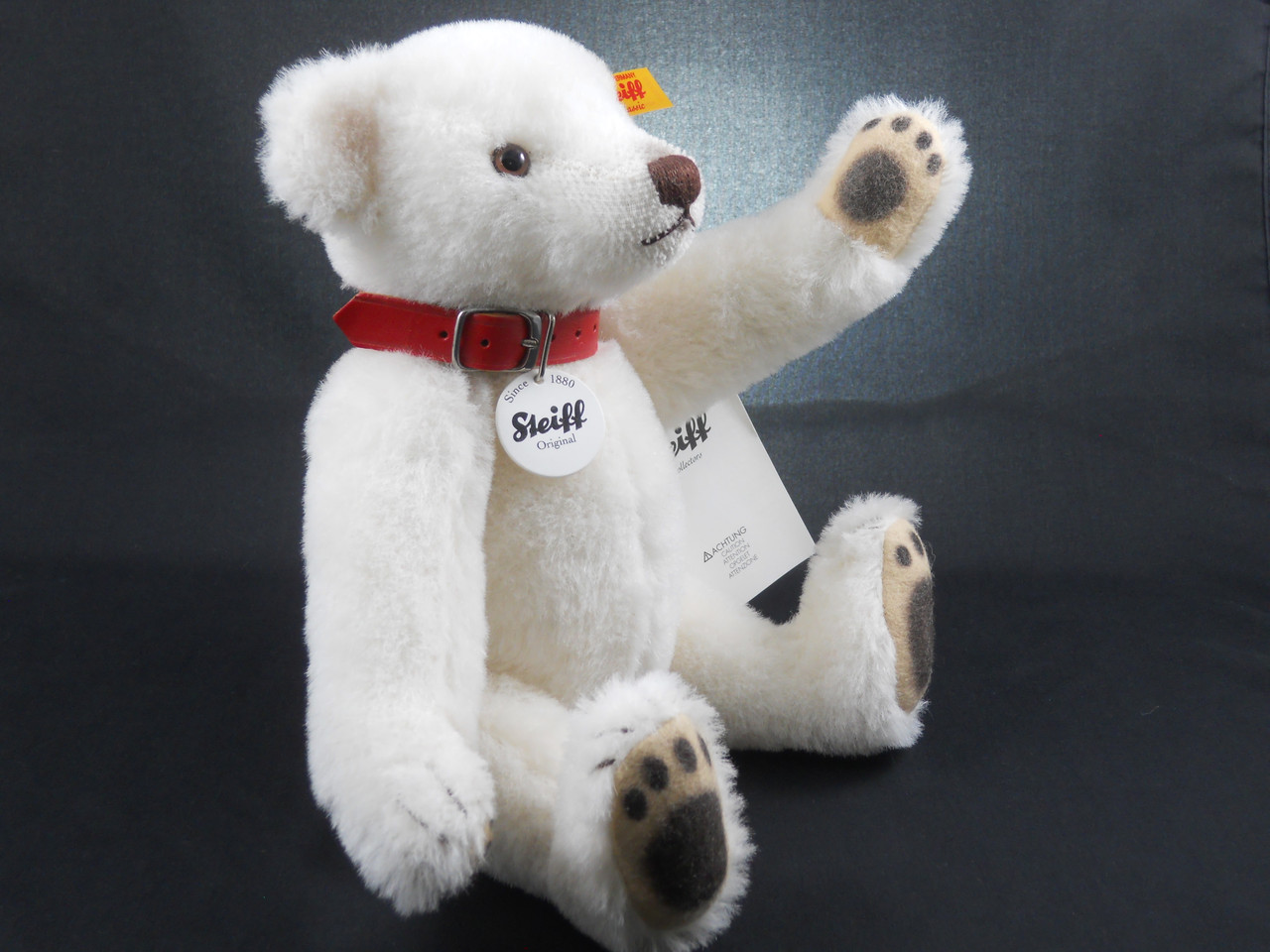 Classic Teddy - PlayMatters Toys