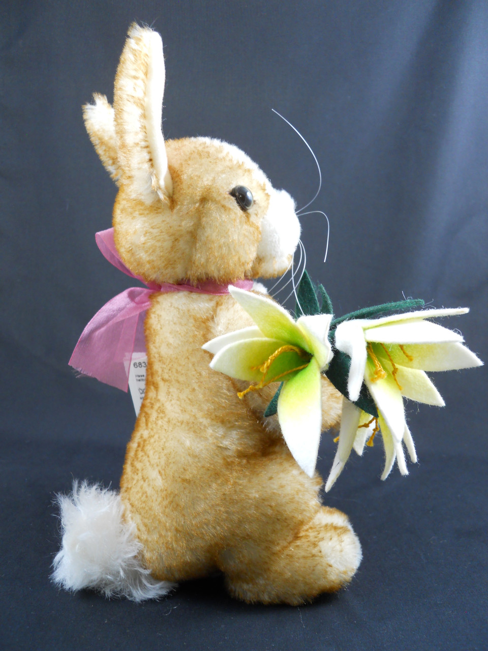 Steiff Lily Springtime Bunny 683237