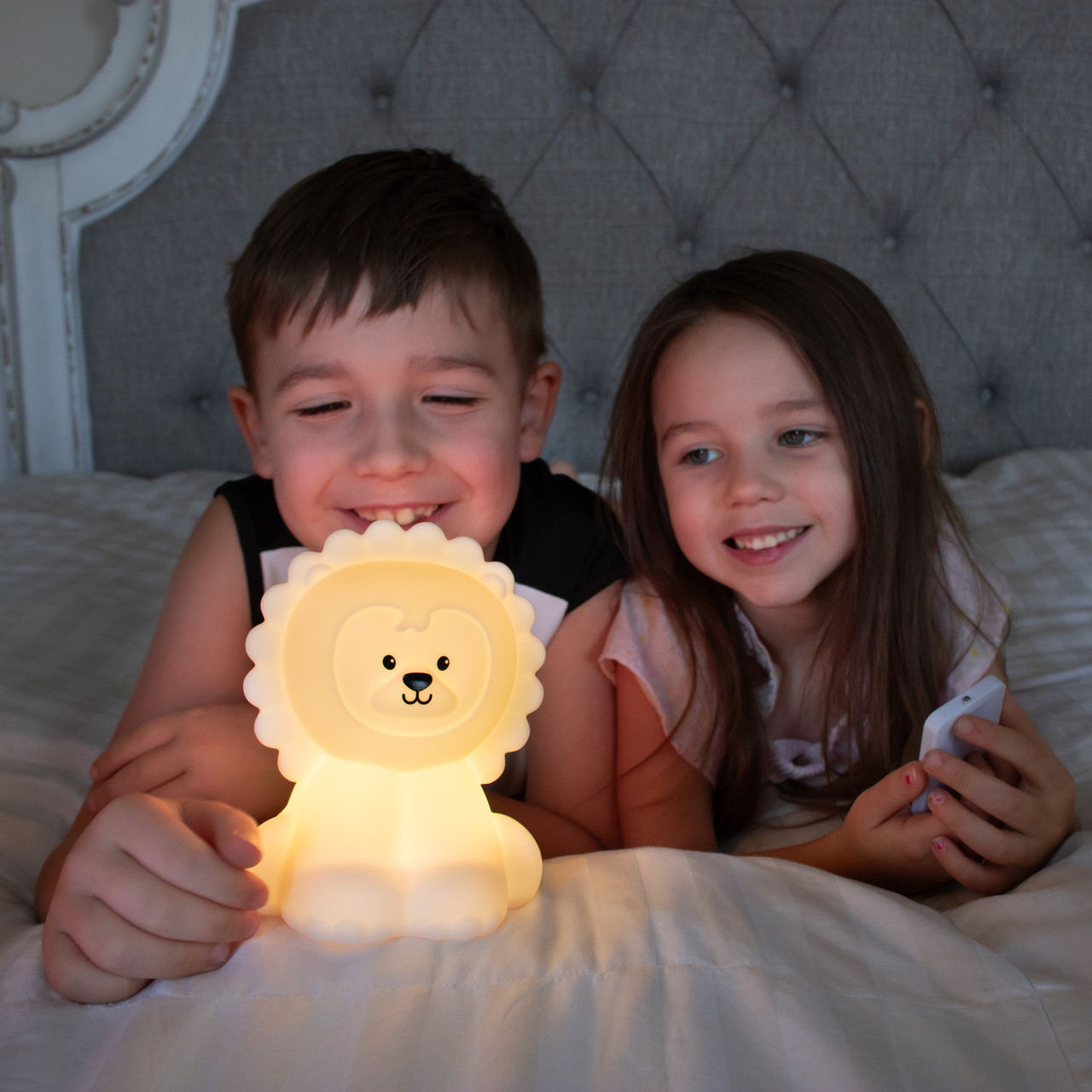 LumiPets Lion - Children's Nursery Touch Night Light 3