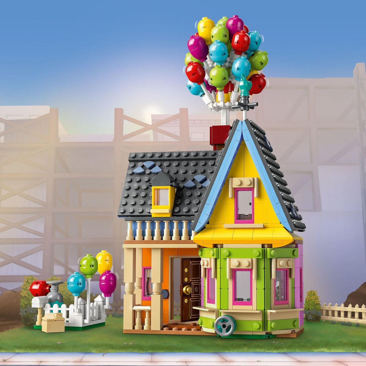 LEGO® Disney Classic: Up House 5