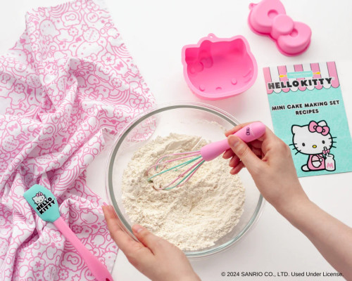 Hello Kitty® Mini Cake Making Set