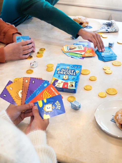 Dizzy Dreidel A Hanukkah Card Game 1