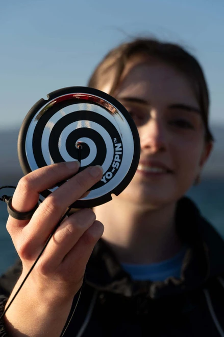 Yo-Spin The Yo-Yo Spinner Metallic - Black 1