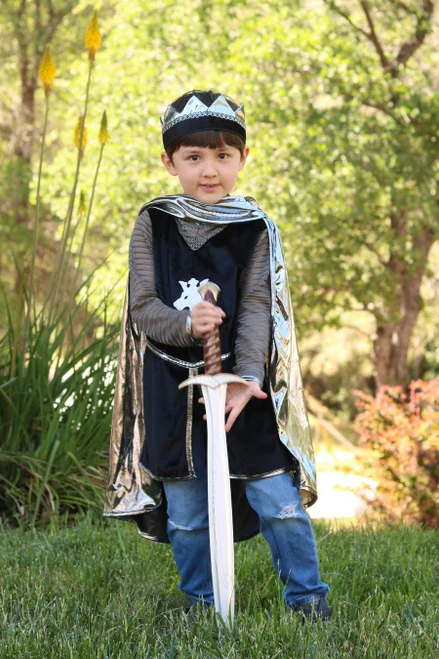 Silver Knight Set with Tunic, Cape and Crown (Size 5/6) 2