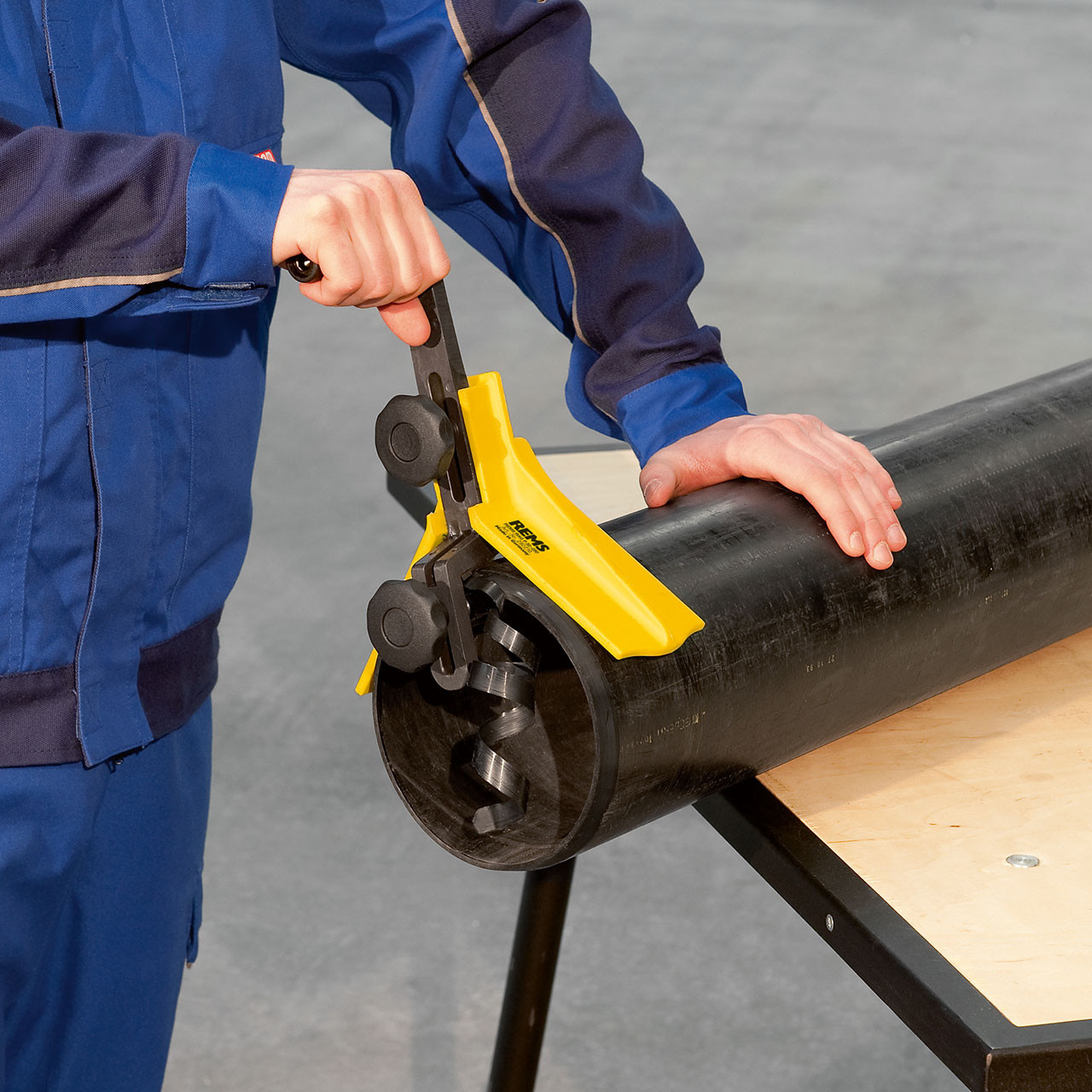 REMS 292110 RAG P 16110 Plastic Pipe Chamfer Tool (3/4"41/4")