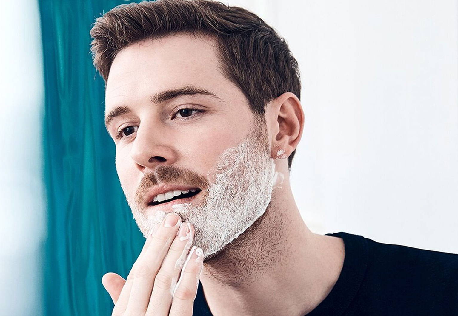 Beard Grooming: How to Shave Your Beard Line At Home