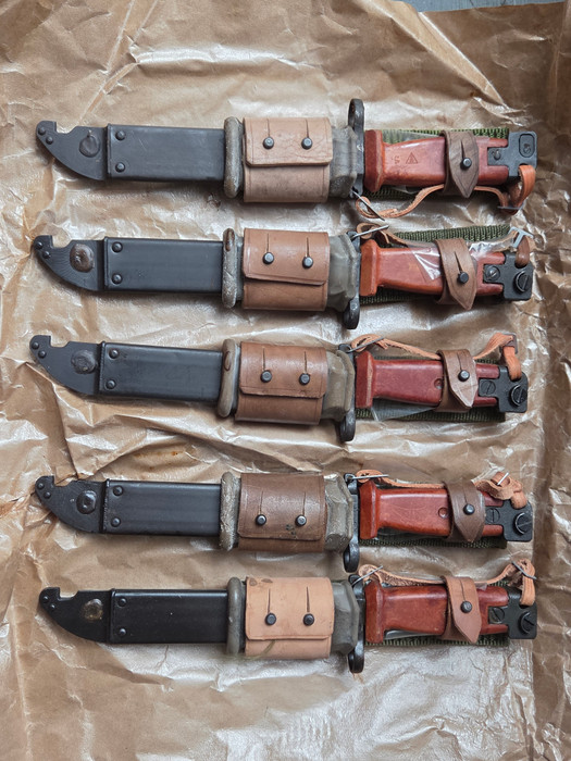 Complete Bayonet Assembly w/ Frog & Hanger QTY 1- Romanian AIMS-74 / PM md. 86 New Unissued Military Surplus
