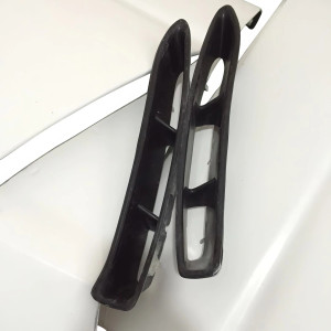 ModeloDrive FRP GT3-XL Fender Vent Trim (front) 2pc > Chevrolet Corvette (C6) 2005-2013 - image 1