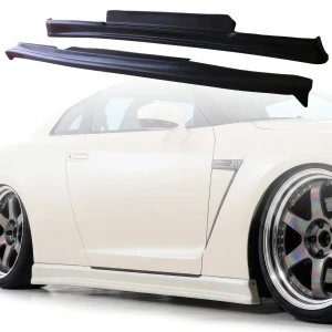 FRP CWE Side Skirts > Nissan GT-R GTR (R35) 2009-2024 - image 1